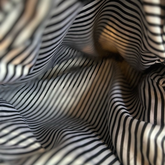 Valcom stone Elegant Black vegan Leather Tote Bag - Picture 7 of 12